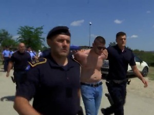 Mladić iz Beograda uhapšen nakon parastosa na Gazimestanu