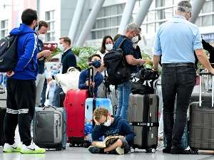 Немачка убрзава издавање радних дозвола за странце због хаоса на аеродромима