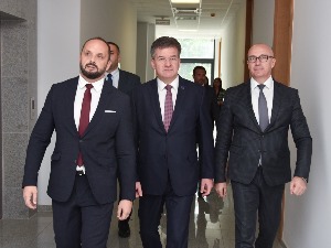 Ракић са Лајчаком: ЗСО формирати што пре, то је обавеза Приштине