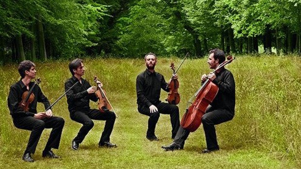 Roberto Negro, Emil Parizijen i kvartet Bela: LUNE 3000 Roberto Negro, Emil Parizijen i kvartet Bela: LUNE 3000