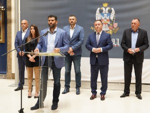 Градоначелник Београда представио најближе сараднике