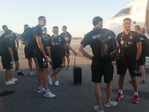 Проблеми одбојкаша Србије на путу за Гдањск: "Сви за једног, један за све"