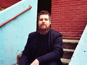 Широм затворених очију: Ди-џеј Кристијан Молнар