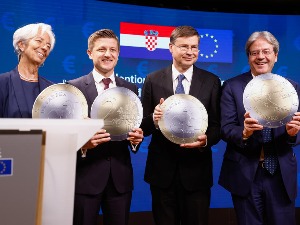 Хрватски министар, српске компаније, руски удео и наслеђе Ивице Тодорића: Тачка на аферу „Агрокор“ Хрватски министар, српске компаније, руски удео и наслеђе Ивице Тодорића: Тачка на аферу „Агрокор“
