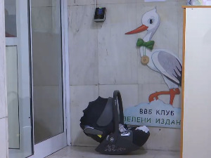 Који разлози натерају мајке да напусте своје бебе