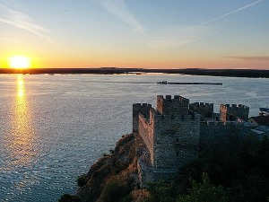 Квадратура круга: Летопис Рамске тврђаве и првог српског вампира