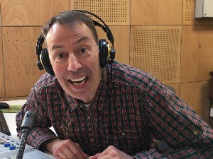 И ја сам водитељ на Двестадвојци: Прљави инспектор Блажа интервјуише Мићка Љубичића (реприза)