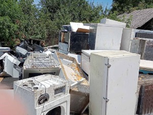    Апатинац осумњичен за сакупљање и продају више од 31 тоне опасног отпада