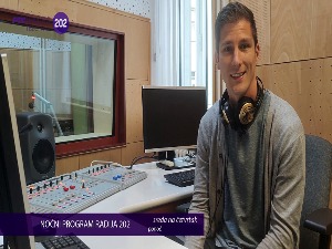 И ја сам водитељ на Двестадвојци: Бора Ескић интервјуише Сашку Јанковић Јанкс (реприза) 