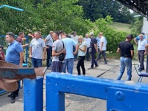 Удружени синдикати "Слога": Радници "Ласте" у Барајеву почели штрајк глађу