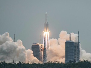 Bezobzirno i neodgovorno – Nasa kritikuje Kinu zbog nekontrolisanog pada rakete teške 20 tona
