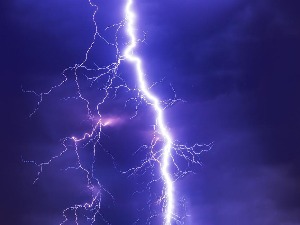Како остати миран када муње и громови делују застрашујуће 