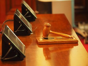 Ко може постати окривљени сведок и шта тај статус доноси