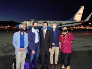 После Ненси Пелоси и амерички конгресмени стигли на Тајван