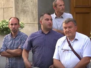 Још без договора о цени сунцокрета – преговарачи разговарају са ратарима, у Влади чекају позив