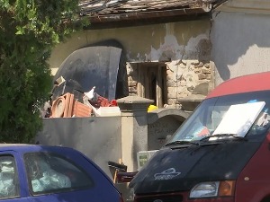 Плаћа казне и наставља по старом – како против комшије из пакла