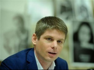 Твитер суспендовао налог Арноа Гујона 