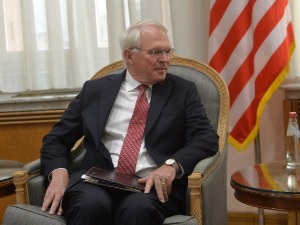 Хил: Српска страна дошла на разговоре у Брисел у позитивном духу