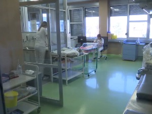 За рађање деце поред финансијске потребна и психолошка подршка - и мамама и татама