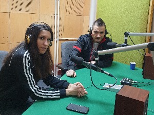 И ја сам водитељ на Двестадвојци: Киза из „Исказа” интервјуише Мају из „E-Playа” (реприза)