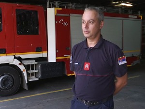 Најбољи земунски ватрогасац – како је Владимир Жарков спасао жену из смрсканог аутомобила