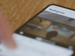 Зашто су млади жељни пажње на друштвеним мрежама и страхују ли од псеудоблискости