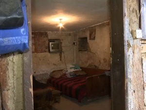 Живе на ивици глади у трошној кући – јад и беда су свакодневица породице Славковић