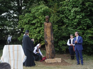 Манифестација у част Радовану Белом Марковићу, откривен споменик на Повлену