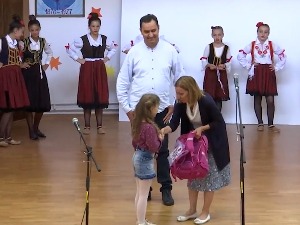 Координационо тело поклонило школски прибор првацима Прешева, Бујановца и Медвеђе