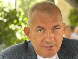 Dragan R. Simić