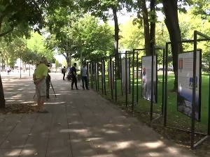 Симболи Ниша на изложби на шеталишту испред Градске куће