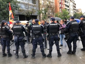 Више јавно тужилаштво: Задржавање свима који нападну новинаре и полицију