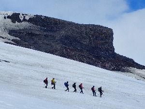Широм затворених очију: Пут без путовања