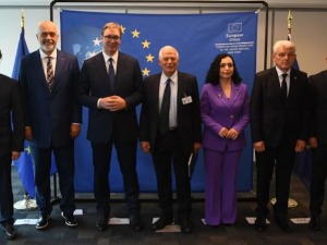 Вучић на ручку који је Борељ приредио за лидере Западног Балкана