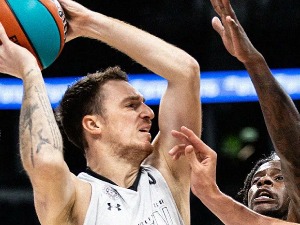 Партизан убедљив против Локомотиве на ВТБ Суперкупу у Москви