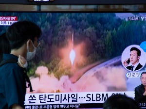 Pjongjang ispalio balističku raketu uoči vojnih vežbi Južne Koreje i SAD