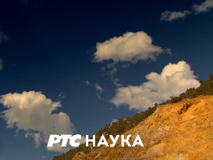 Призори из Кине:  Вишеспратница у Царској гробници