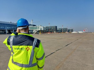 Након обуставе због удара грома, нормализован саобраћај на Аеродрому "Никола Тесла"