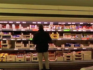 Ко контролише  исправност хране коју увозимо, како су стигле виршле заражене листеријом