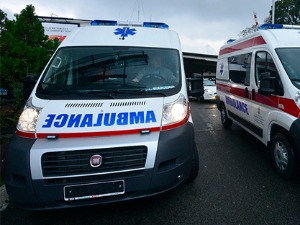 Троје повређено у удесу на Остружничком мосту