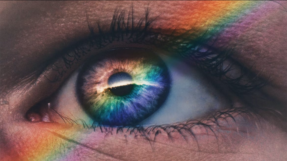 Kako nam se tokom života menja boja očiju