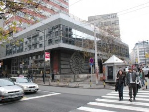 Дом омладине: Најважније да нема повређених, утврђује се стање на плафону