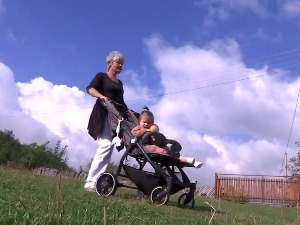 Марковићи за годину дана добили четворо деце, због чега су одлучили да остану у родном селу