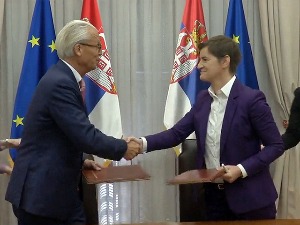 Србија ће са компанијом "Рош" радити на прецизној медицини, посебно у лечењу пацијената са раком плућа