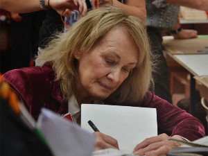 Ани Ерно: Нобелова награда представља велику част, али и одговорност