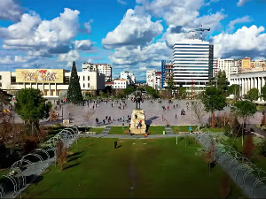 Тирана, ново лице престонице Енвера Хоџе