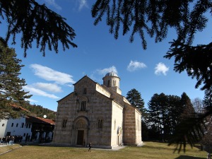 Мијатовић: Одлука суда о Високим Дечанима се мора одмах спровести