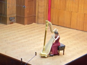 Фестивал харфе на Коларцу, анђеоски иструмент у рукама Клаудије Лучије Ламане