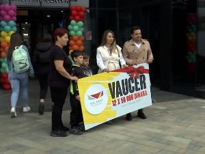 Чари човекољубља: помоћ за мајку петоро деце из околине Лесковца