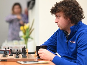 Шаховски рат се наставља, Ниман узвраћа тужбом против Карлсена, тражи 100 милиона долара одштете